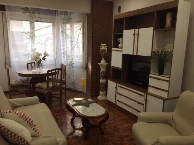 Apartamento Tarragona Apartment ภายนอก รูปภาพ